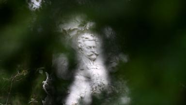 ++ THEMENBILD ++ STRAUSS-JAHR 2025: EHRENGRAB AM WIENER ZENTRALFR