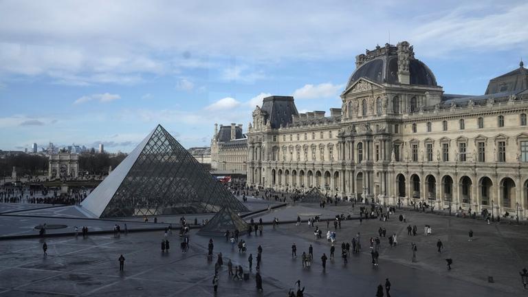 Louvre in Paris
