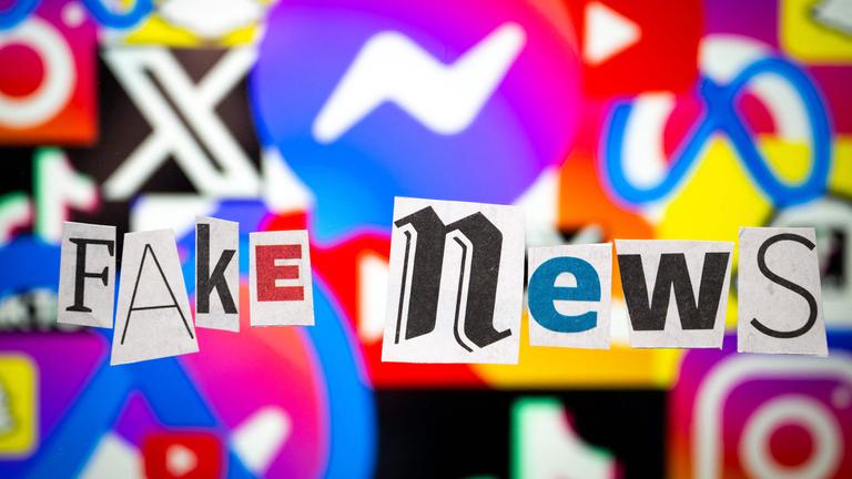 FRANCE-INTERNET-MEDIA