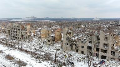 Zehntausende tote Zivilisten: Was taugt das Völkerrecht?