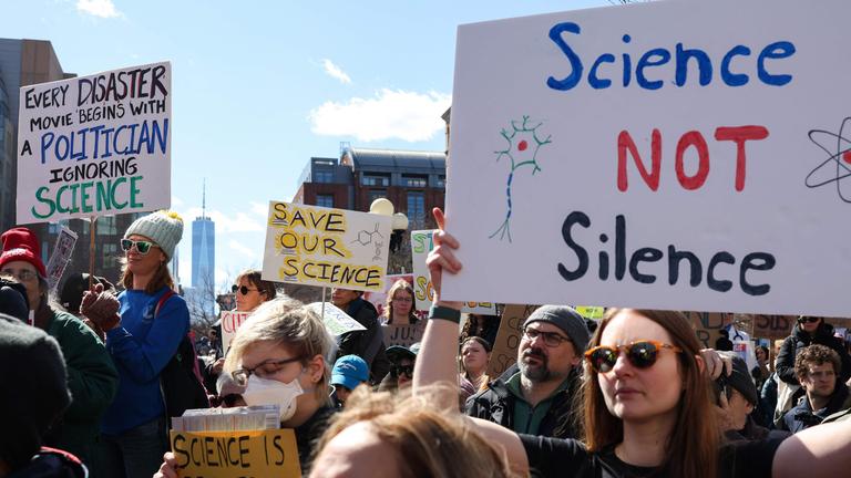 Wissenschaftler demonstrieren in New York