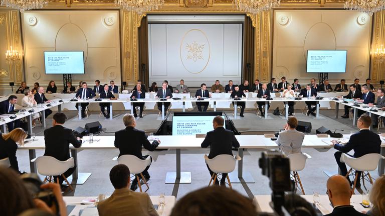 Koalition der Willigen trifft sich in Paris