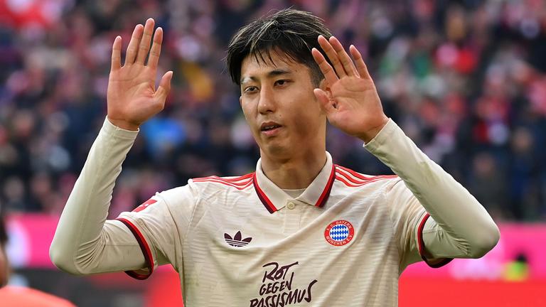 Fussball 1. Bundesliga  FC Bayern Muenchen - FC St. Pauli  3-2