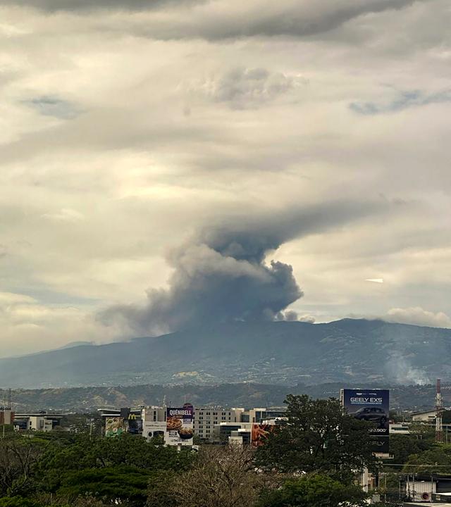 Ausbruch des Vulkans Poas