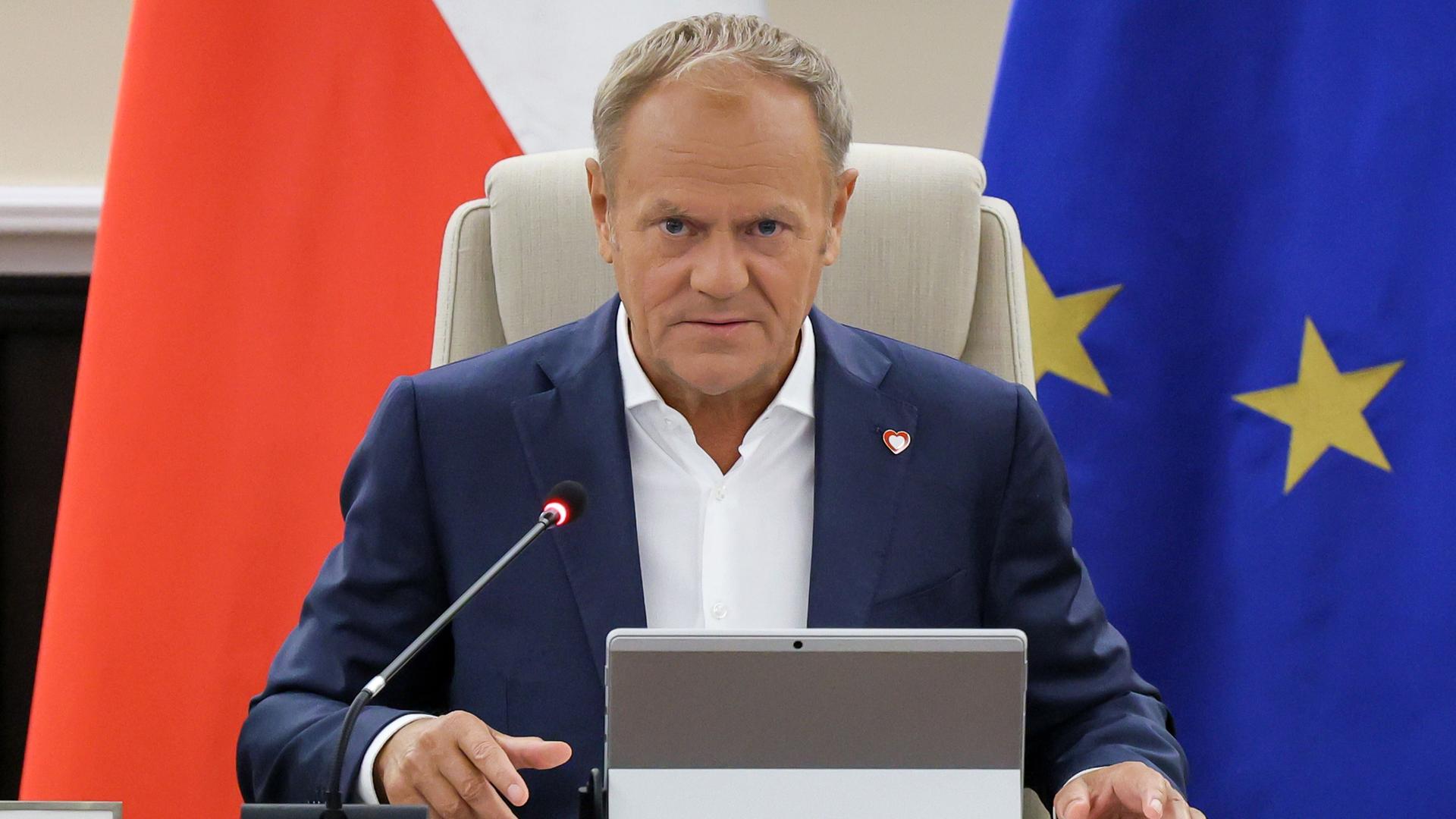 Polish Prime Minister Donald Tusk calls for confidence vote on his government