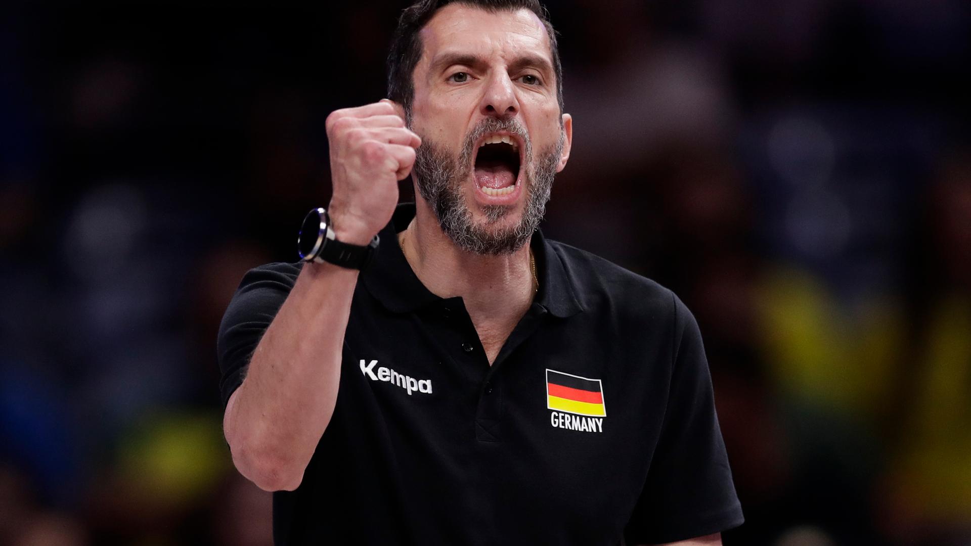 Deutschlands Cheftrainer Giulio Bregoli bei einem Spiel der Volleyball-Nationalmannschaft