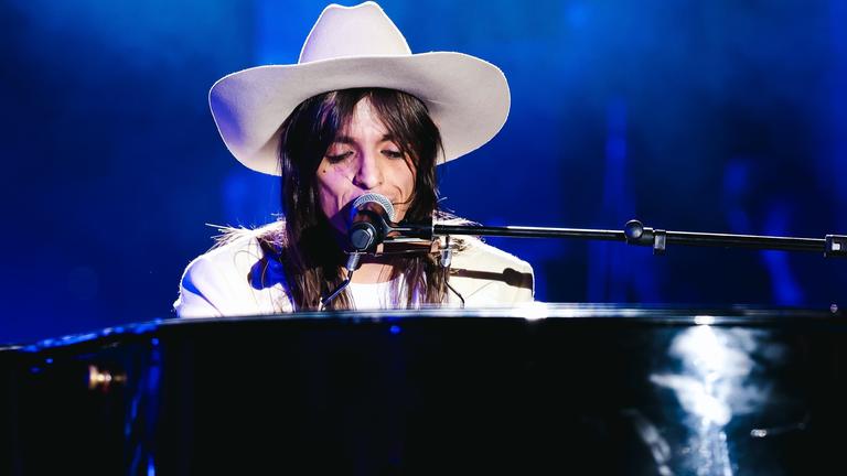 Artists light up Party Like A Deejay concert at Arco della Pace in Milan