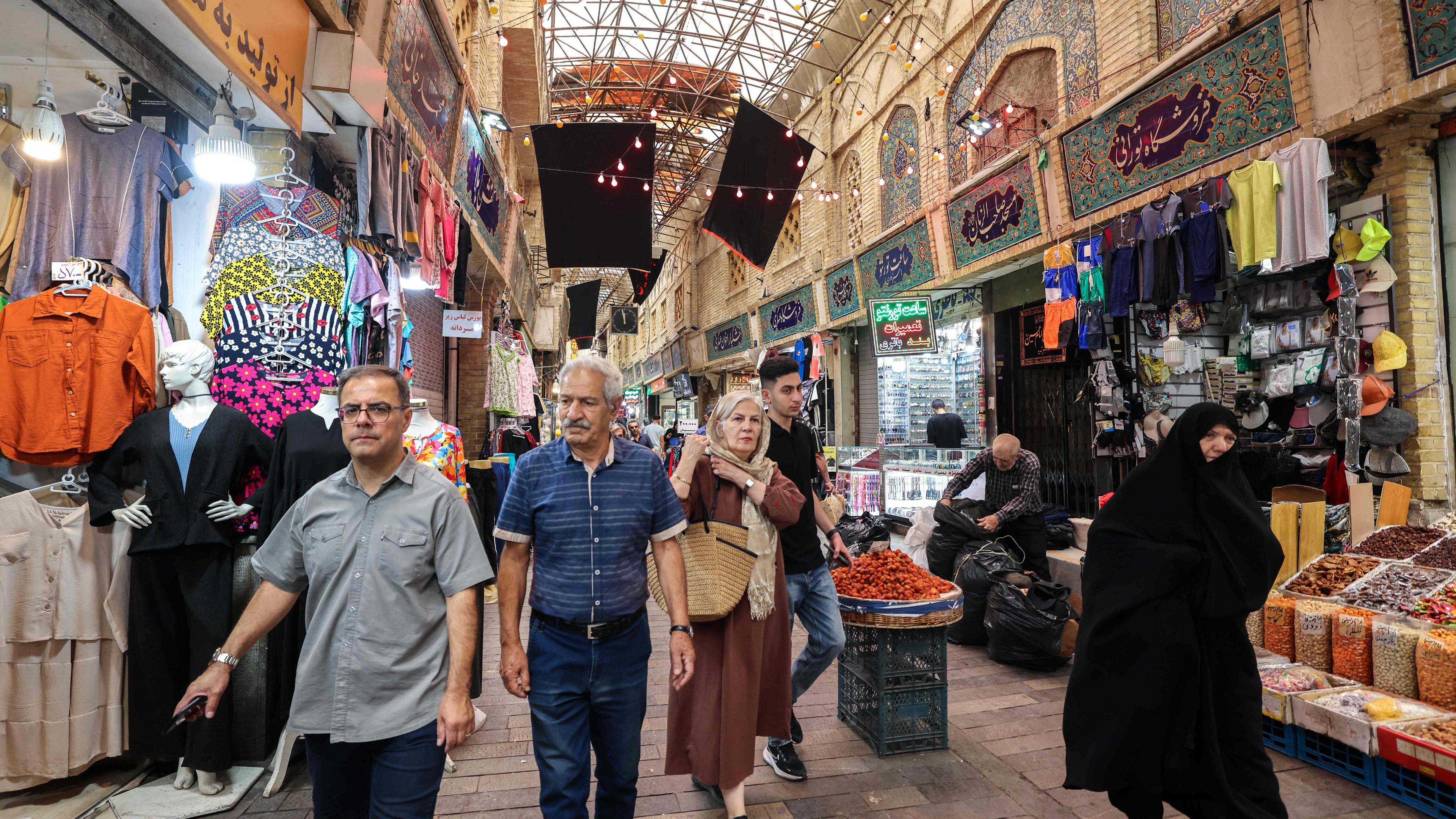 IRAN-DAILY LIFE