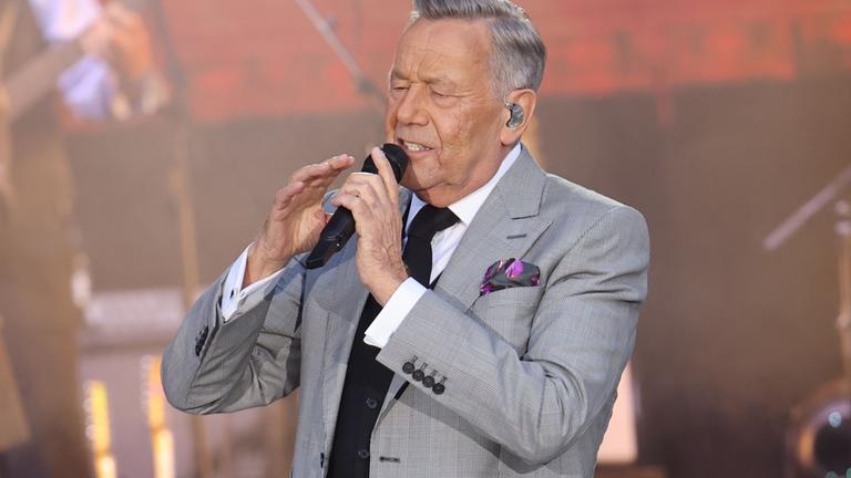 Roland Kaiser begeistert auf der Kaisermania 2025 in Dresden