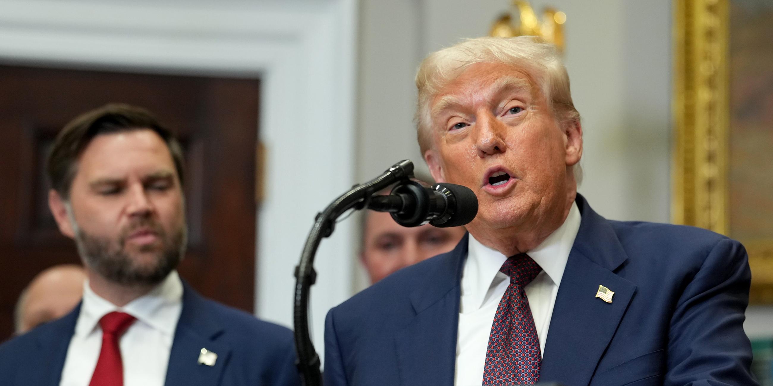 US President Trump signs executive order to revive Presidential Fitness Test
