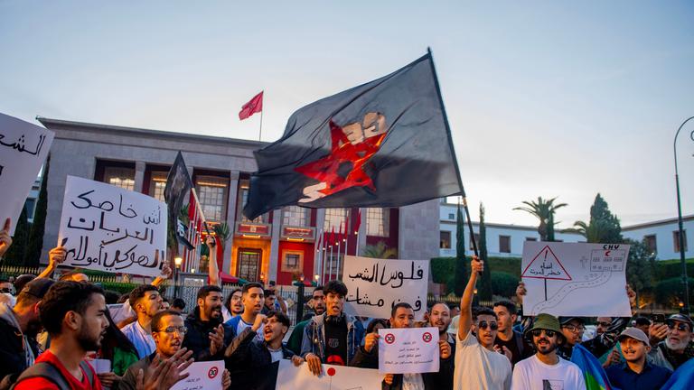 Protesters demand reforms to government services in Rabat