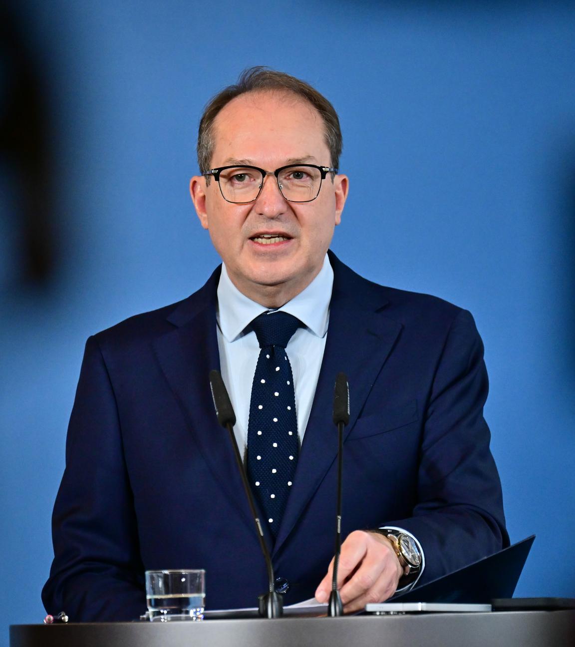 Bundeskabinett - Statment Dobrindt