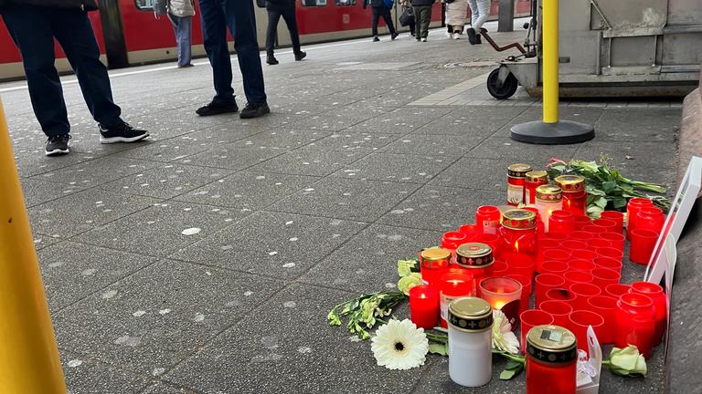 Zugbegleiter stirbt nach Angriff bei Ticketkontrolle