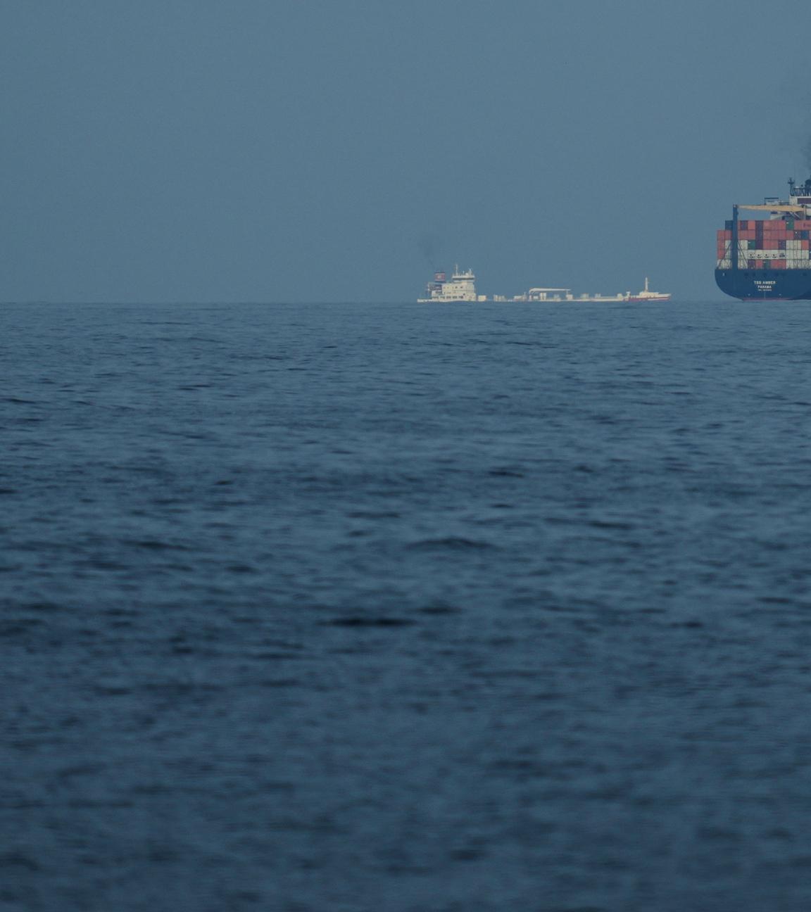 Schiffe auf Straße von Hormus