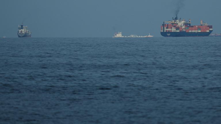 Schiffe auf Straße von Hormus