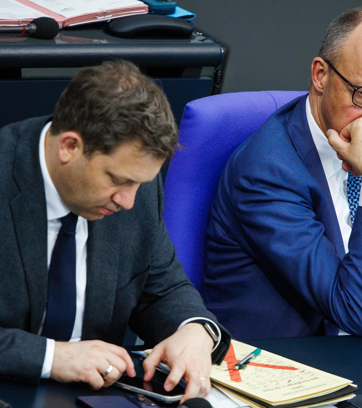 German chancellor delivers government statement in parliament on European Council