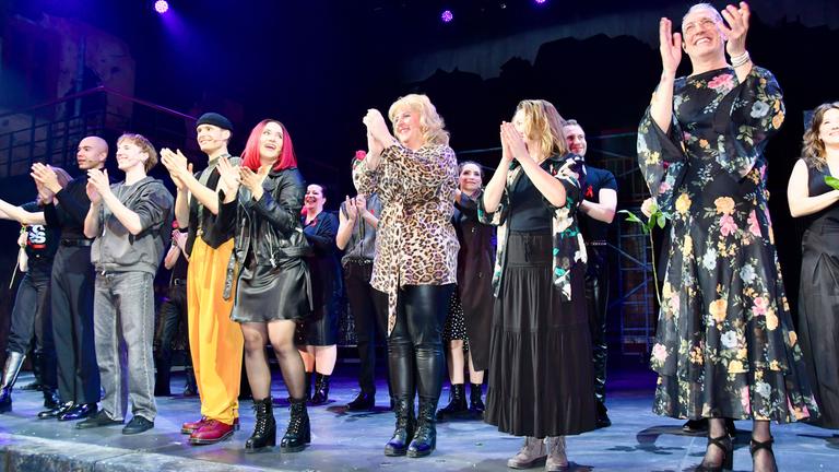 Weltpremiere (world premiere) Wir sind am Leben: Das Berlin-Musical