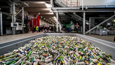 Eröffnung einer Batterierecyclinganlage
