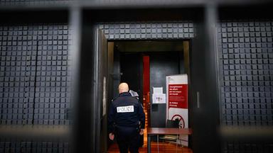 "Maskenmann"-Prozess in Frankreich