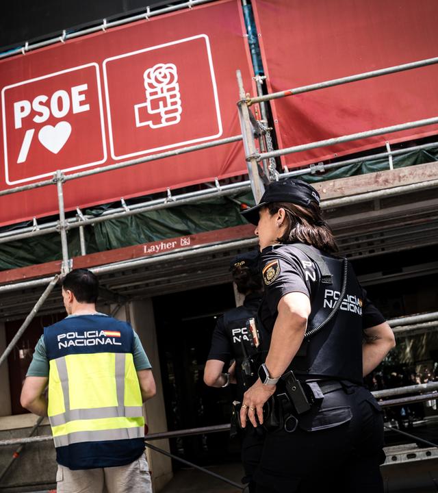 Polizeieinsatz bei Sanchez-Partei in Madrid