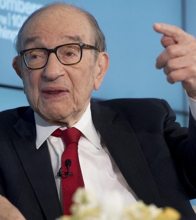 FILES-US-POLITICS-ECONOMY-GREENSPAN