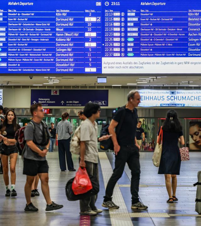 Bahnverkehr wegen Funkstörung bundesweit eingestellt