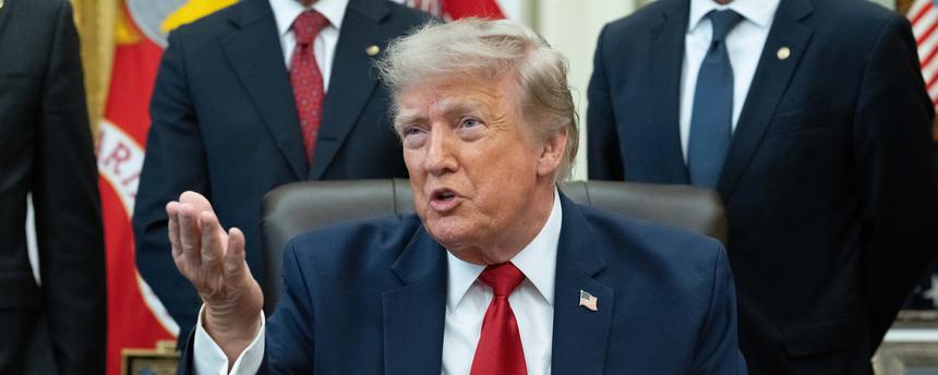US President Trump signs an executive order on Utah monuments