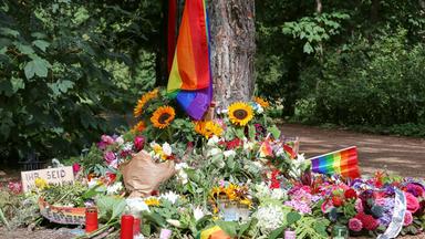 Trauer und Anteilnahme nach dem tödlichem Anschlag auf den Berliner CSD