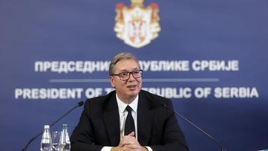 Serbiens Präsident Vucic tritt zurück