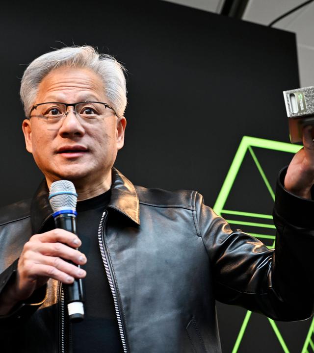 STOCKHOLM 2026-10-15 Jensen Huang, vd för Nvidia, talar under eventet ?Build A Claw Experience? pa Norrsken House Stockh