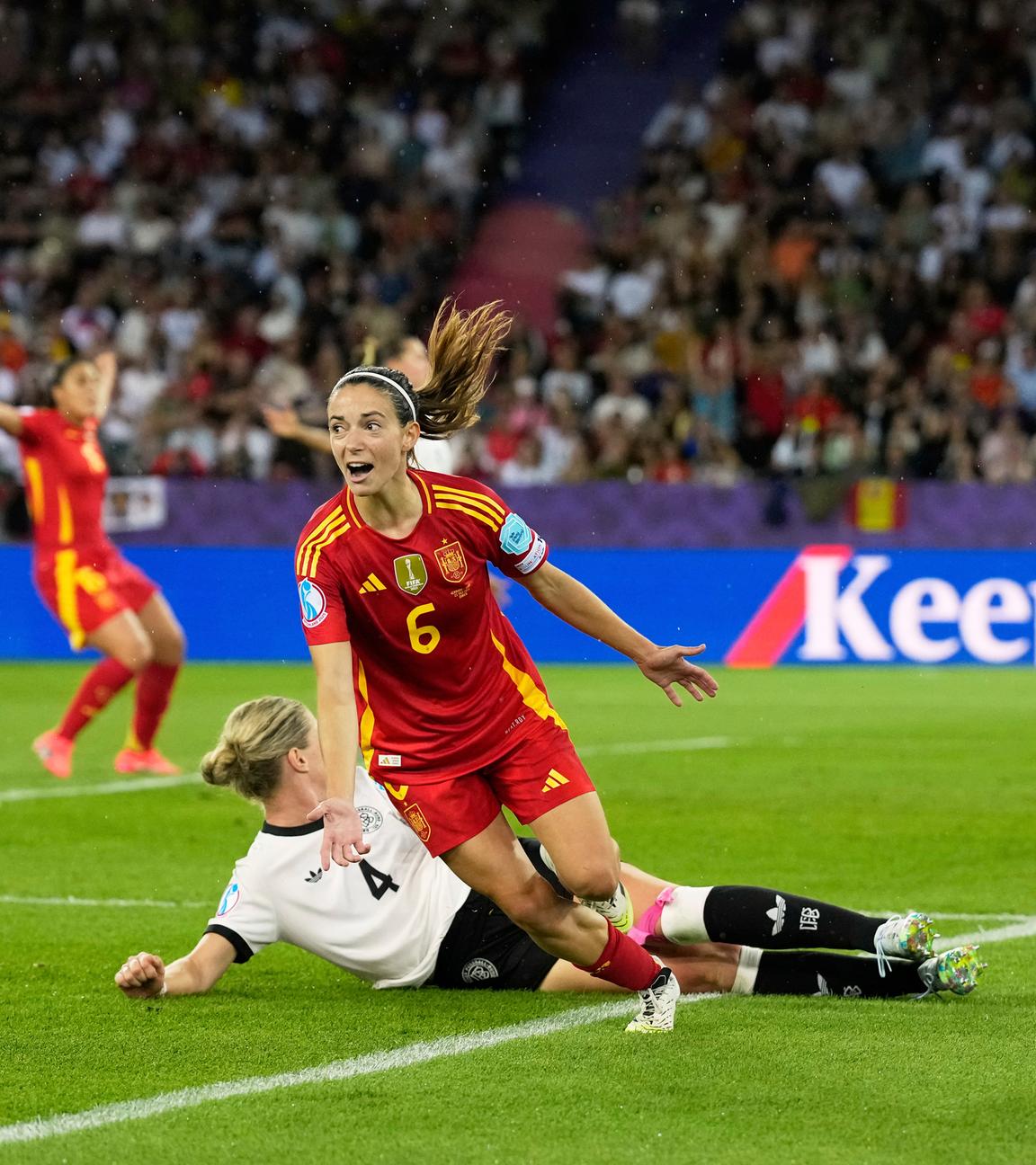 Aitana Bonmati jubelt über ihren Siegtreffer im EM-Halbfinale gegen Deutschland