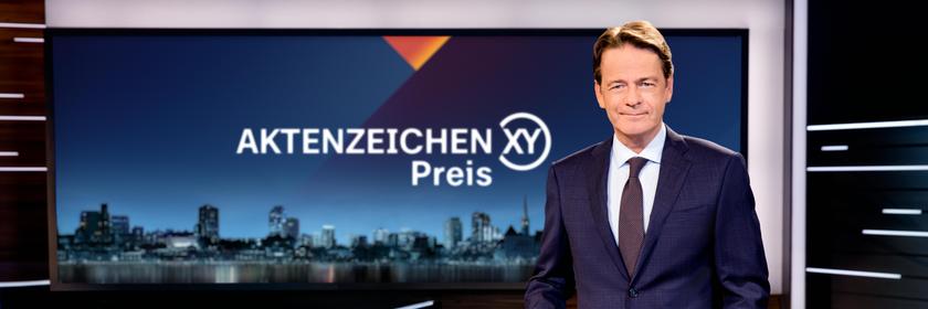 Moderator Rudi Cerne im Aktenzeichen XY ... Ungelöst Studio