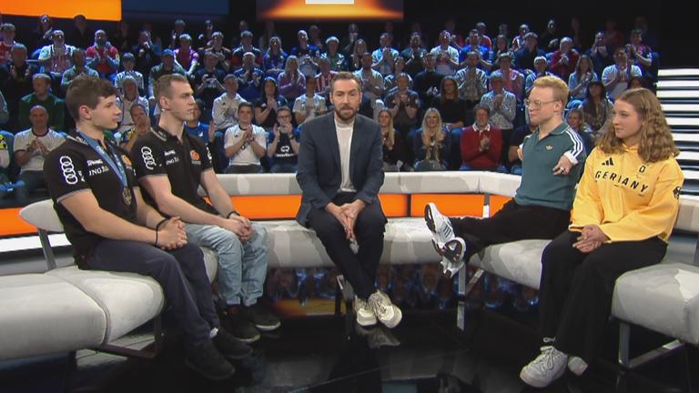 Sven Voss mit den Para-Sportlern im aktuellen Sportstudio am 15.11.25