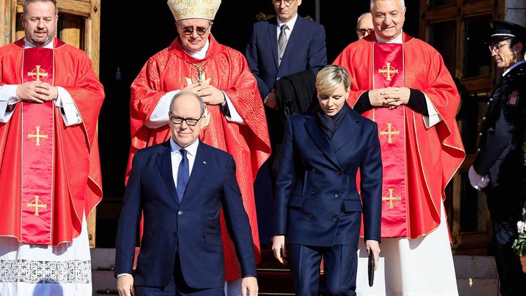 Prinz Albert und Charlene von Monaco nach Gottesdienst