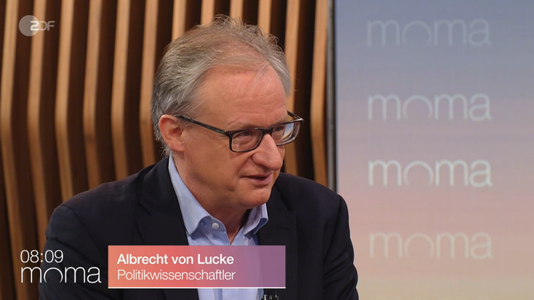Politikwissenschaftler Albrecht von Lucke im Interview