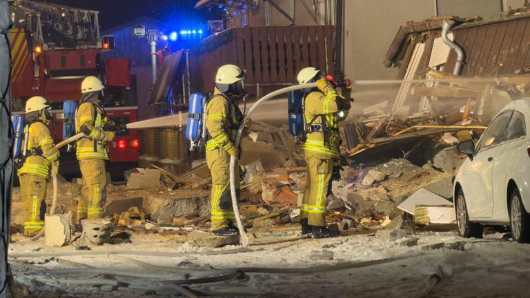 Explosion in Albstadt: Wohnhaus stürzt ein