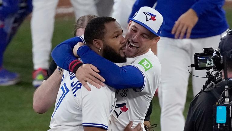 Toronto Blue Jays Vladimir Guerrero Jr. und George Springer (r)