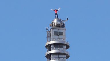 Ohne Seil: Freeclimber kraxelt 500-Meter-Wolkenkratzer hoch