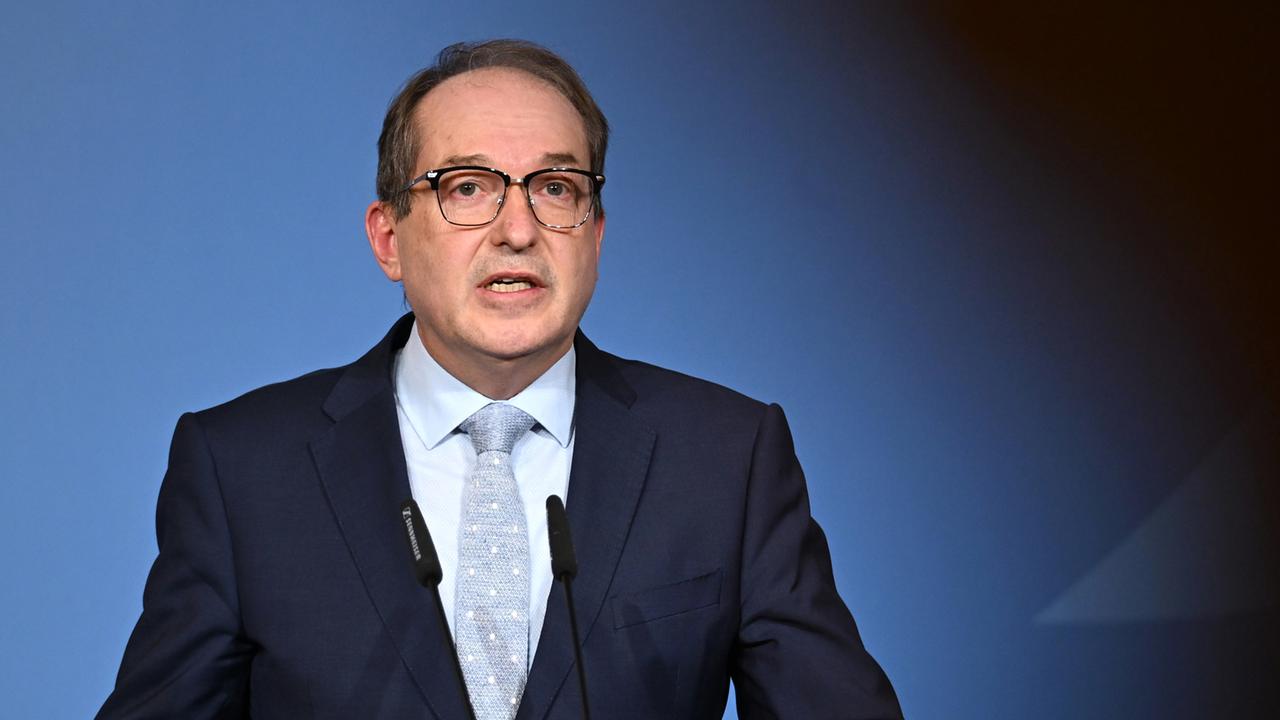 War with Iran: Dobrindt currently sees no increased threat