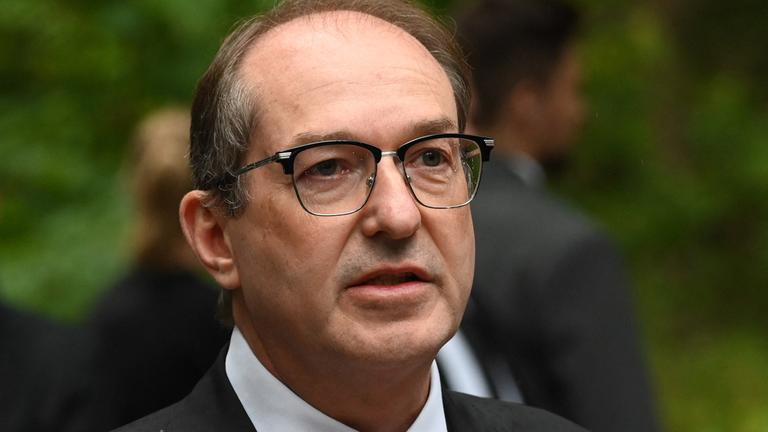 Alexander Dobrindt bei einem Statement zum Anschlag auf den CSD in Berlin