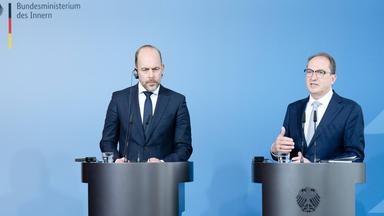 Bundesinnenminister Alexander Dobrindt und der Stellvertretender Premierminister und Minister für Asyl und Migration der Niederlande, Bart van den Brink geben in Berlin am 26.03.2026 zusammen ein Pressestatement ab.