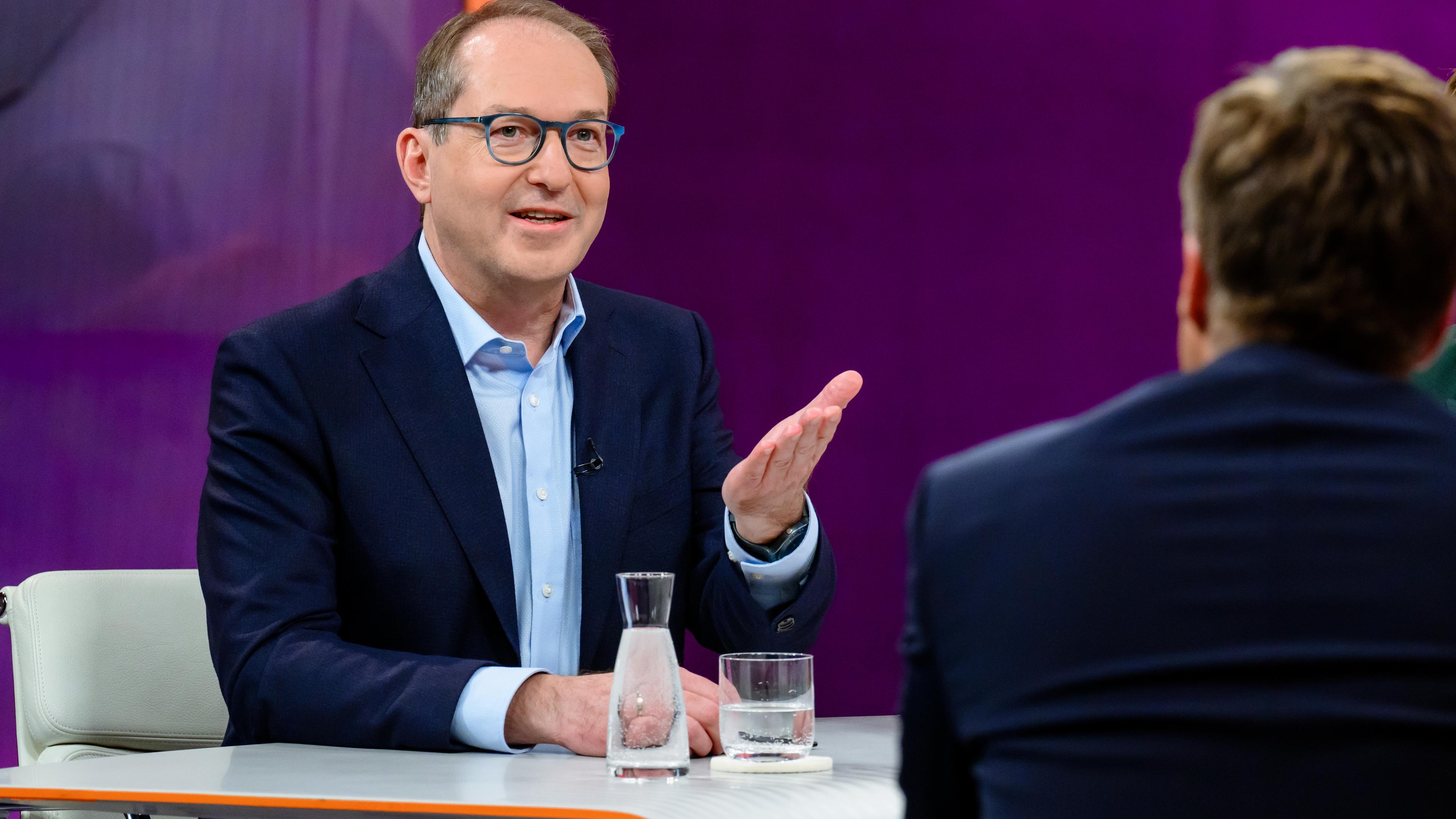 Alexander Dobrindt bei "maybrit illner"