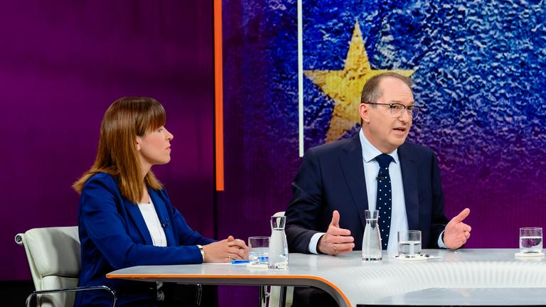 Alexander Dobrindt bei Maybrit Illner
