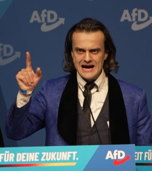 Alexander Eichwald auf dem AfD-Parteitag in der Hessenhalle in Gießen am 29.11.2025.