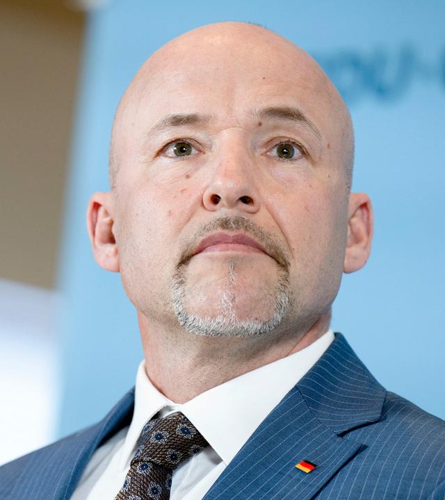 Alexander Hoffmann beim Pressestatement zur Fraktionssitzung der CDU/CSU-Bundestagsfraktion im Reichstagsgebäude. (Archiv)