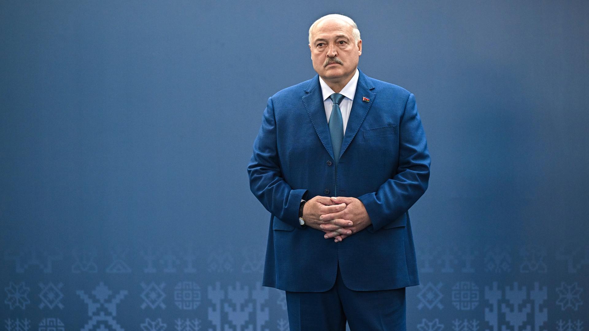 26.06.2025, Belarus, Minsk: Der belarussische Präsident Alexander Lukaschenko, aufgenommen vor der Plenarsitzung des Eurasischen Wirtschaftsforums.