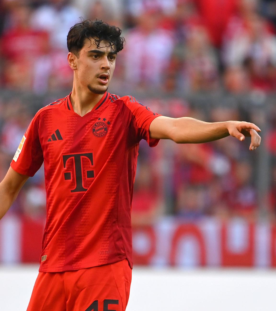 Alexander Pavlovic (Bayern München)