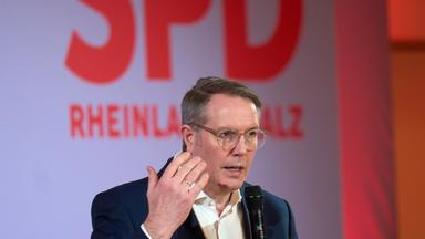 Der rheinand-pfälzische Ministerpräsident Alexander Schweitzer. 