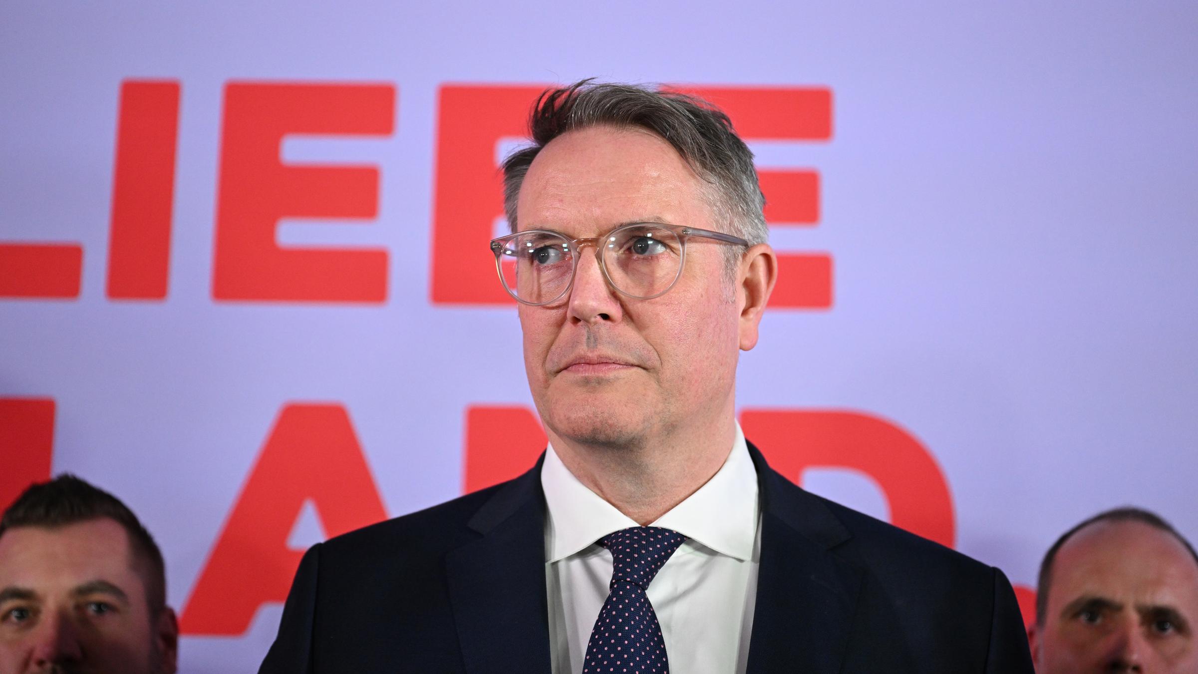 Alexander Schweitzer bei der SPD-Wahlparty. 