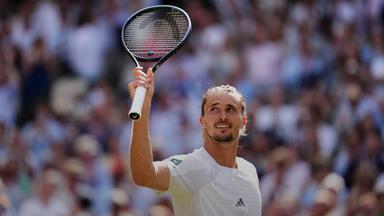Alexander Zverev jubelt nach seinem Sieg am 10.07.2026 bei den Wimbledon-Tennismeisterschaften in London, Großbritannien.